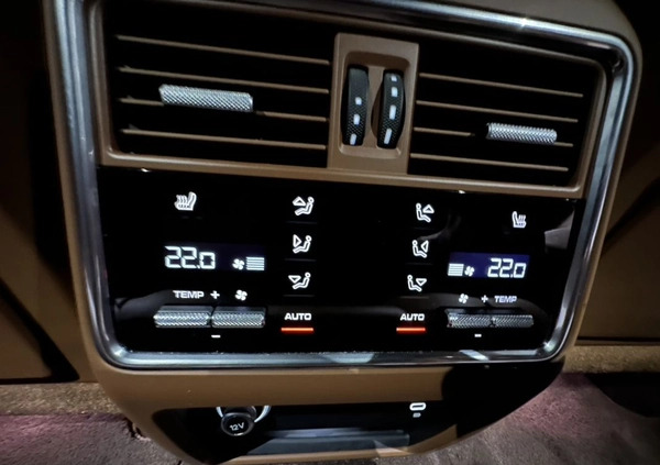 Porsche Cayenne cena 648000 przebieg: 18000, rok produkcji 2023 z Rybnik małe 781